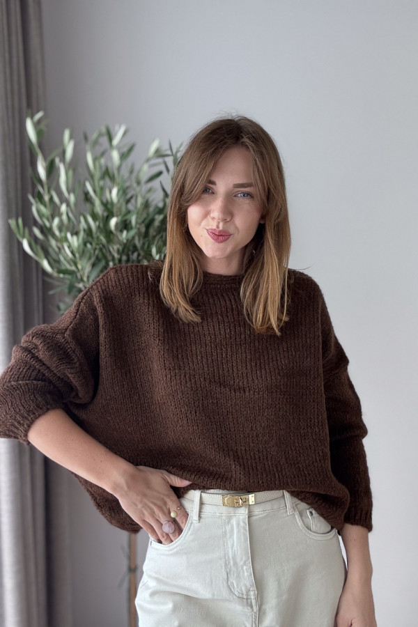 SWETER ROZPINANY CZEKOLADOWY PUDEŁKOWY FASON Z OZDOBNYM GUZIKIEM LUKRECJA 5