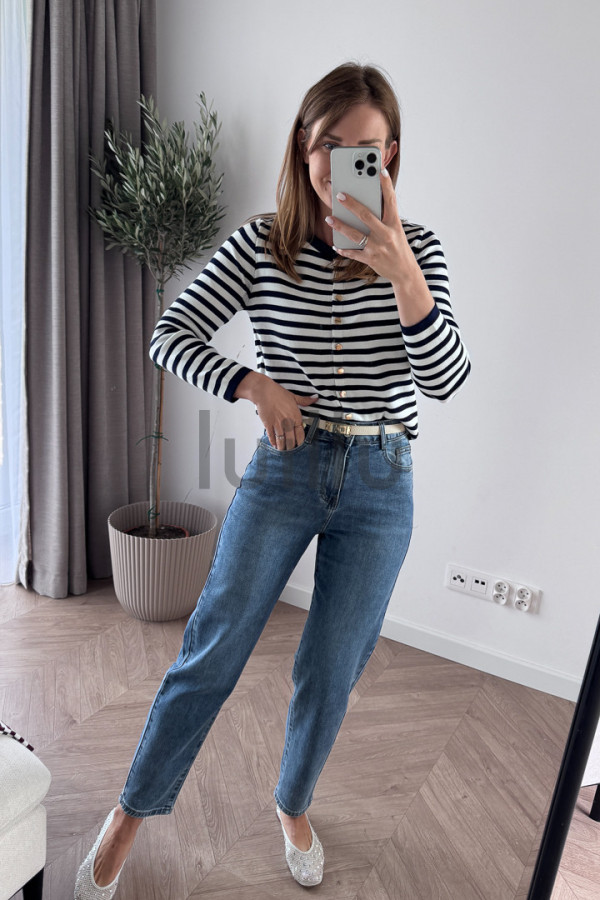 DŻINSY W STYLU MOM FIT 5