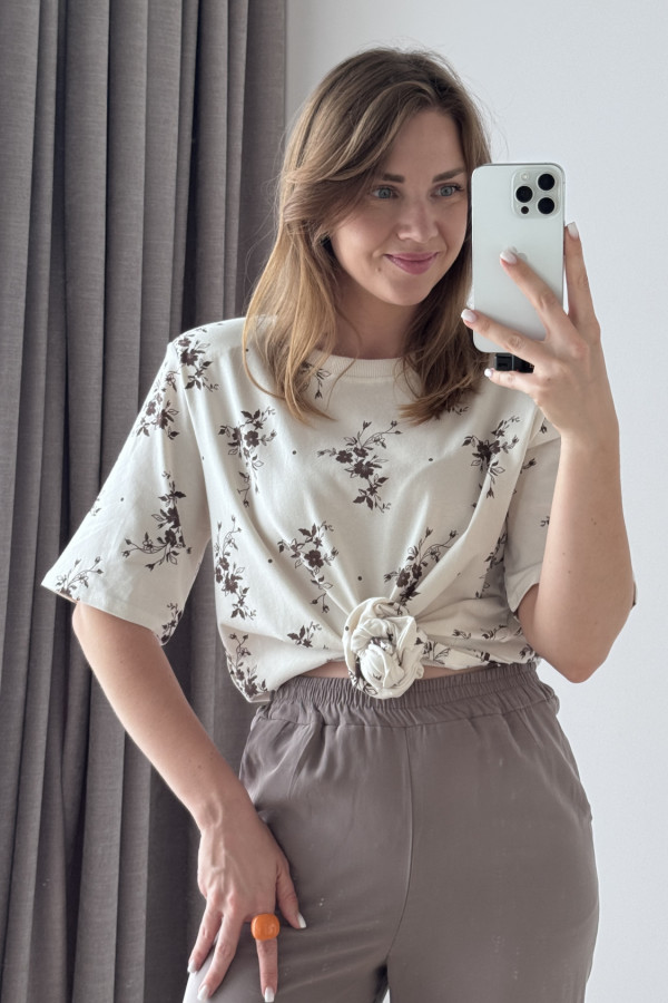 KOSZULKA BAWEŁNIANA Z RÓŻĄ I GUMKĄ DO WŁOSOW ŚMIETANA ROSALINA 4