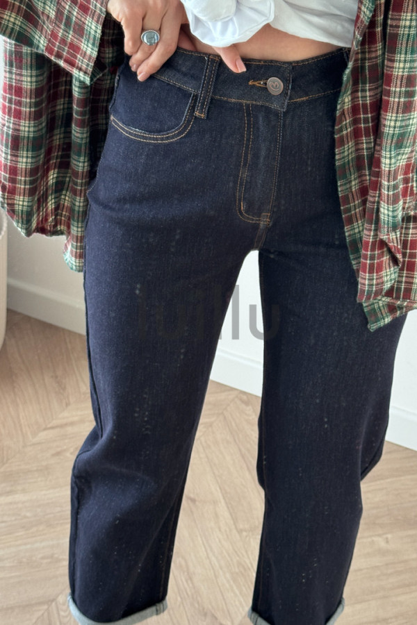 SPODNIE DŻINSOWE MOM FIT CIEMNY Z PRZESZYCIAMI 3