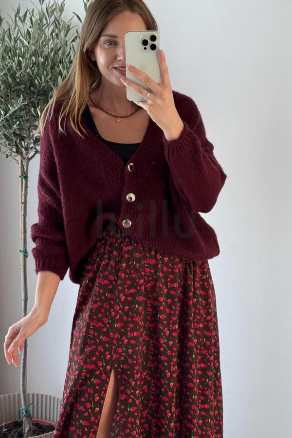 SWETER ROZPINANY BURGUNDOWY PUDEŁKOWY FASON Z OZDOBNYM GUZIKIEM LUKRECJA 3