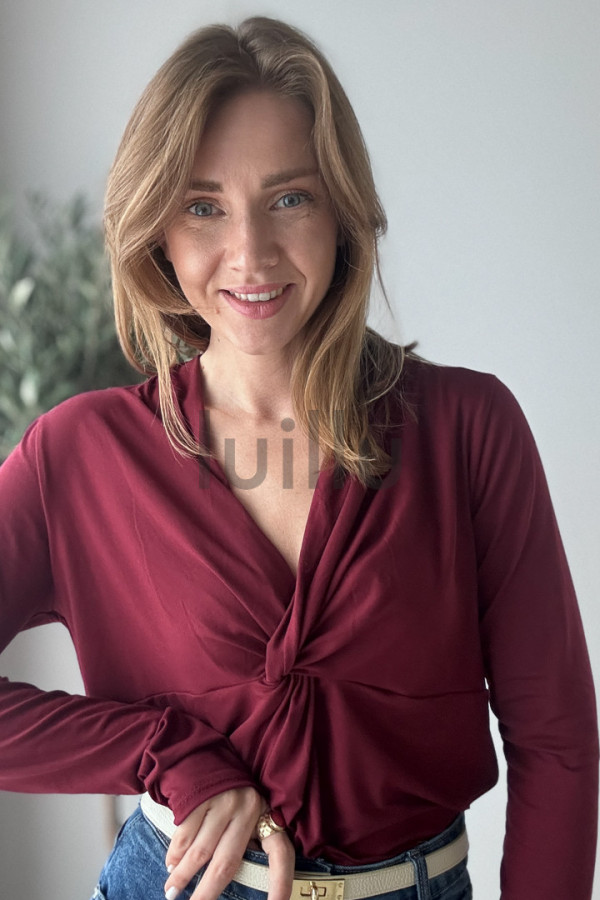BLUZKA WISKOZOWA Z DEKOLTEM BORDOWA MESSY 2